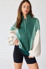 Colorblock Pullover - Green